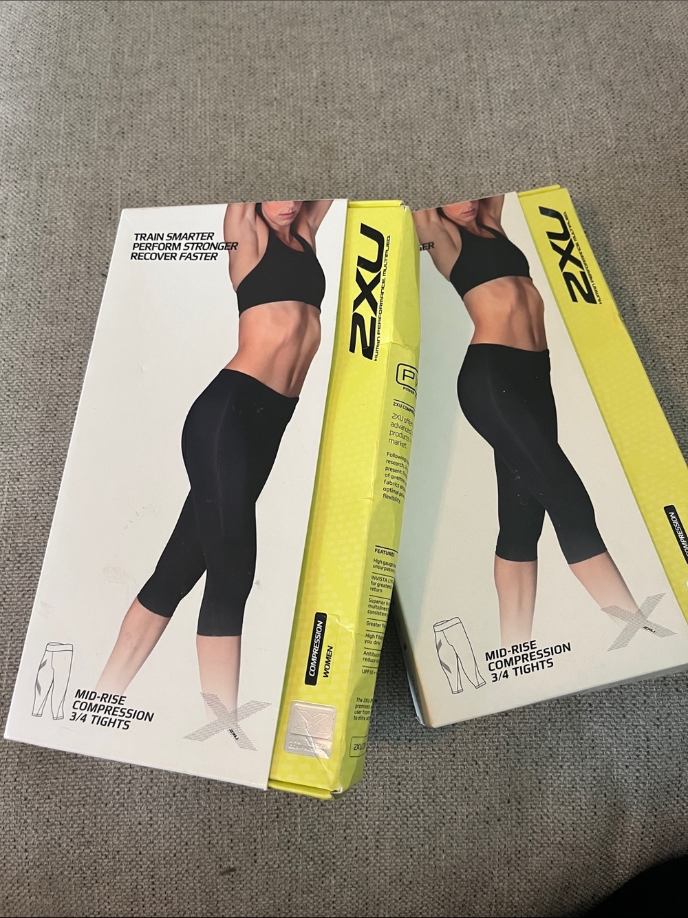 2XU Black 3/4 Compression Tights - Athletic Capri